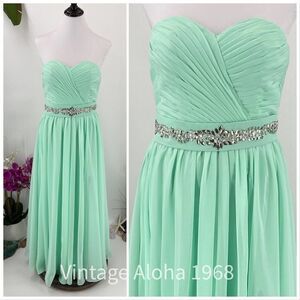 Evening Gown Dress Pre Loved Soft Green